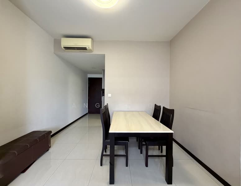 Lake Life, 6 Tao Ching Road, 4 Bedrooms, 1,259 sqft, Executive Condominium For Sale, by Ang ShiQi, 500229532 - Dining Room - PropertyGuru.com.sg