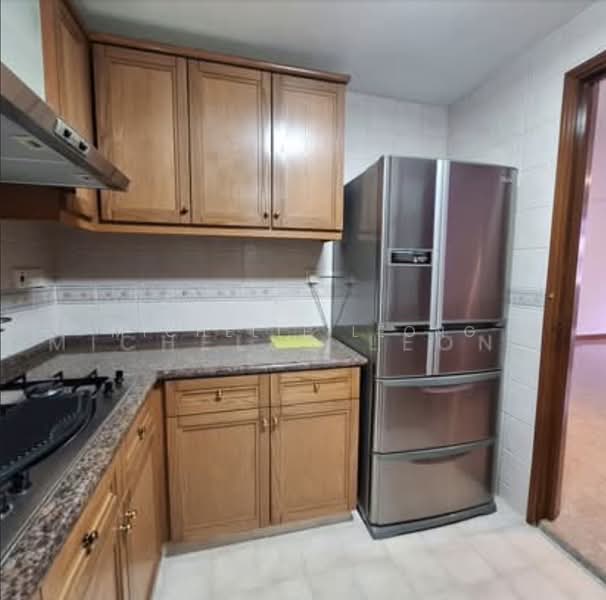 Laguna Green, 20 Jalan Hajijah, 2 Bedrooms, 1,055 sqft, Condominium For Sale, by Michelle Leong, 500229537 - Kitchen - PropertyGuru.com.sg