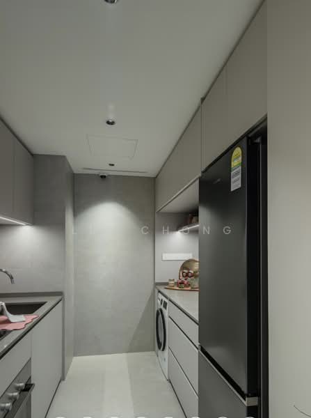 Thomson Reserve, Bright Hill Drive, 2 Bedrooms, 700 sqft, Condominium For Sale, by Lee Chong, 500229539 - Kitchen - PropertyGuru.com.sg