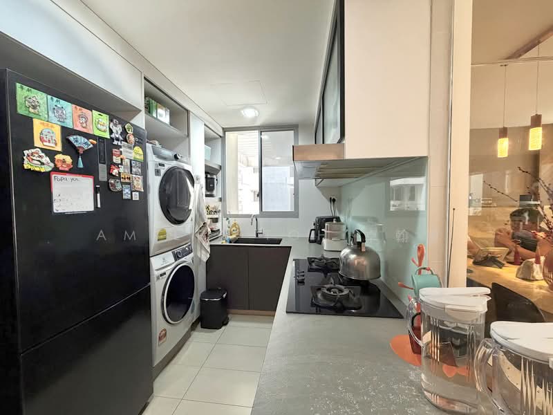Prive, 35 Punggol Field, 3 Bedrooms, 1,087 sqft, Executive Condominium For Sale, by Amilia Toh 卓翰丽, 500229550 - Kitchen - PropertyGuru.com.sg
