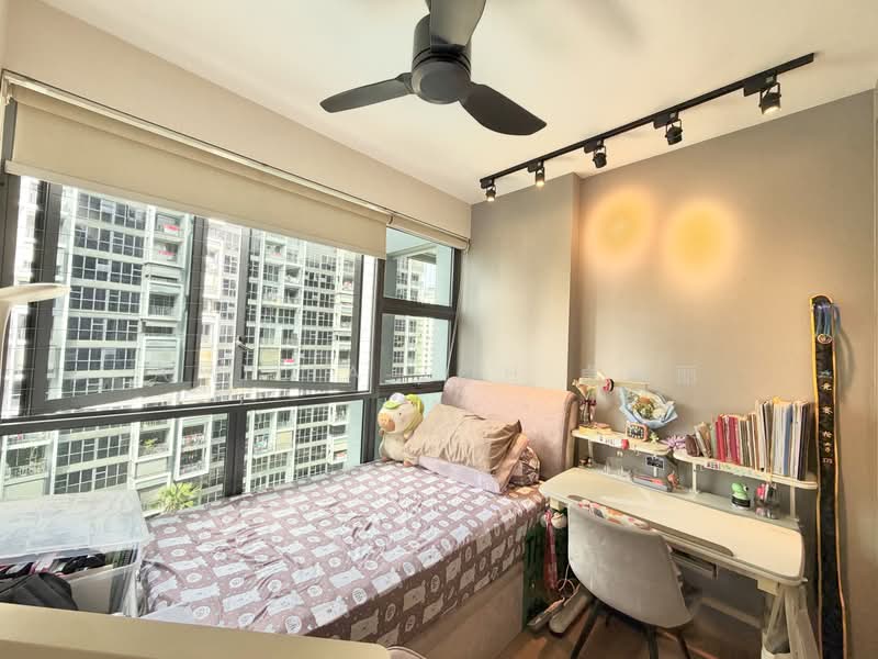 Prive, 35 Punggol Field, 3 Bedrooms, 1,087 sqft, Executive Condominium For Sale, by Amilia Toh 卓翰丽, 500229550 - Bedroom - PropertyGuru.com.sg