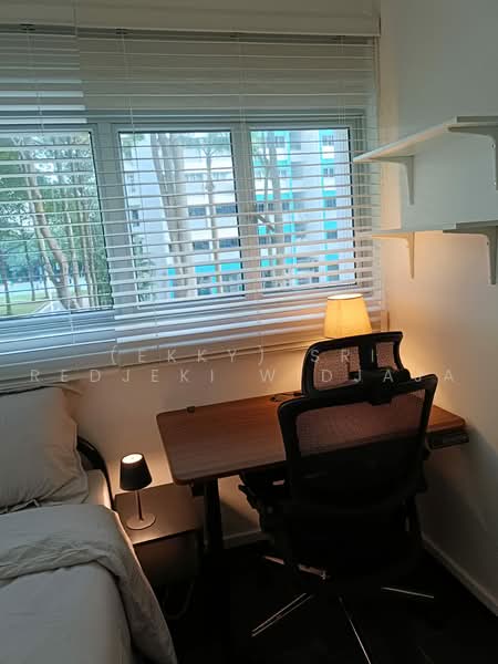 12 Marine Terrace, 12 Marine Terrace, Room Rental, 150 sqft, HDB Flat For Rent, by (Ekky) Sri Redjeki Widjaja, 500229556 - Study - PropertyGuru.com.sg