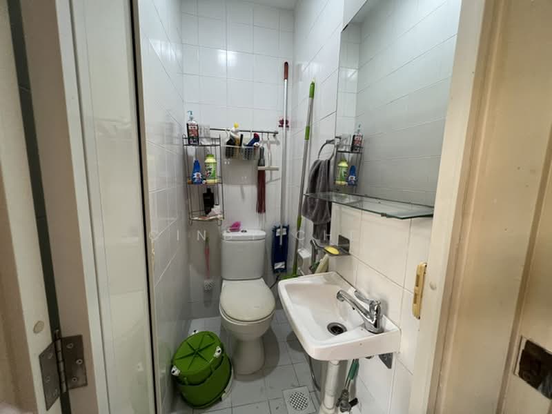 Northvale, 71 Choa Chu Kang Loop, 3 Bedrooms, 1,260 sqft, Condominium For Rent, by Cindy Chew, 500229562 - Bathroom - PropertyGuru.com.sg