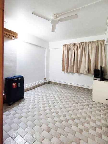 444 Ang Mo Kio Avenue 10, 444 Ang Mo Kio Avenue 10, 2 Bedrooms, 883 sqft, HDB Flat For Sale, by Phyllis Koh 郭艾廷, 500229569 - Interior - PropertyGuru.com.sg