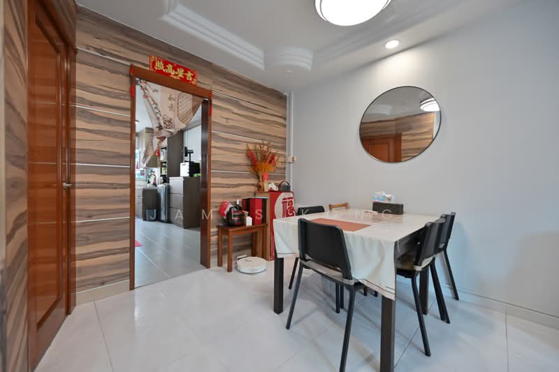 227 Pending Road, 227 Pending Road, 3 Bedrooms, 1,152 sqft, HDB Flat For Sale, by James Kong, 500229573 - Dining Room - PropertyGuru.com.sg