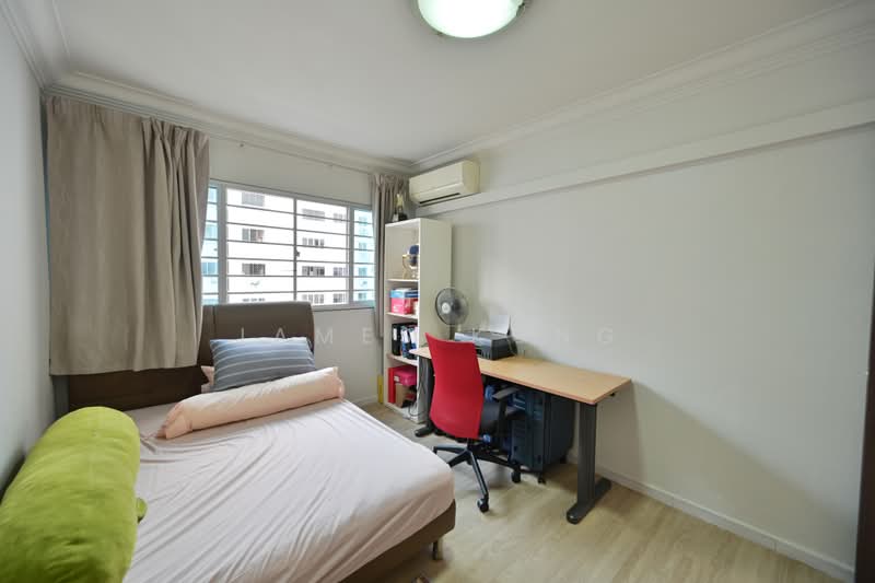 227 Pending Road, 227 Pending Road, 3 Bedrooms, 1,152 sqft, HDB Flat For Sale, by James Kong, 500229573 - Bedroom - PropertyGuru.com.sg