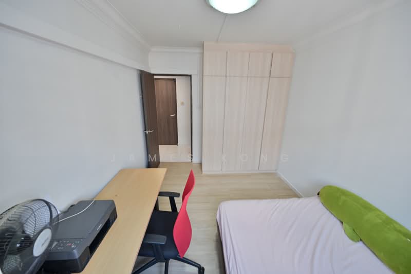 227 Pending Road, 227 Pending Road, 3 Bedrooms, 1,152 sqft, HDB Flat For Sale, by James Kong, 500229573 - Bedroom - PropertyGuru.com.sg
