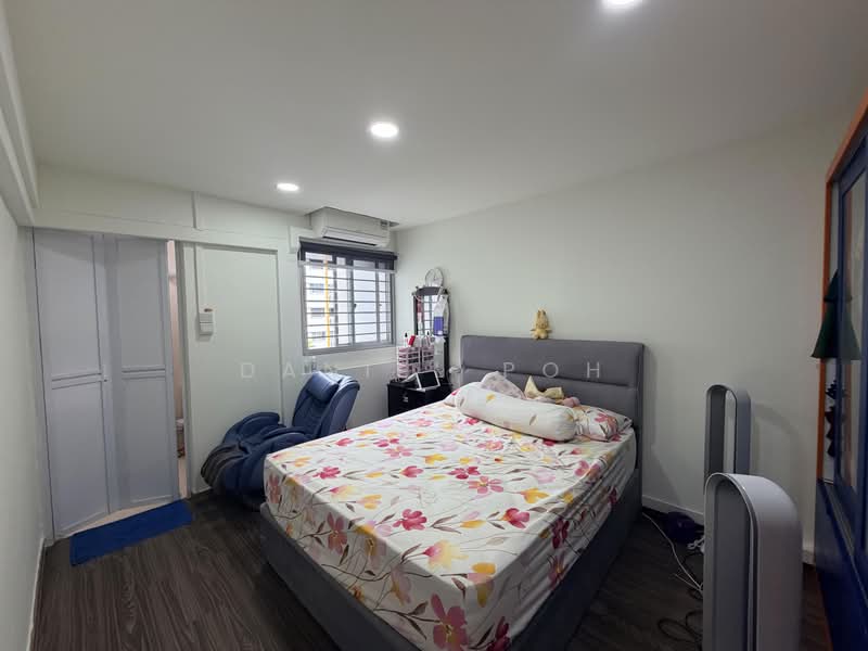 108 Bedok Reservoir Road, 108 Bedok Reservoir Road, 2 Bedrooms, 721 sqft, HDB Flat For Sale, by Daniel Poh, 500229576 - Bedroom - PropertyGuru.com.sg