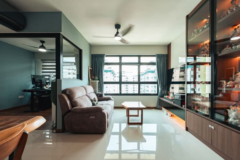 799A Woodlands Drive 60, 799A Woodlands Drive 60, 3 Bedrooms, 1,001 sqft, HDB Flat For Sale, by Kieran Koh, 500229579 - Living Room - PropertyGuru.com.sg