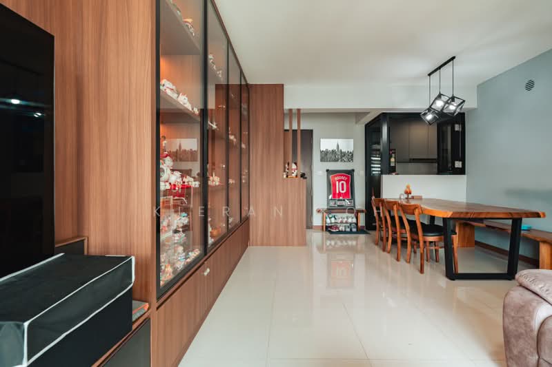 799A Woodlands Drive 60, 799A Woodlands Drive 60, 3 Bedrooms, 1,001 sqft, HDB Flat For Sale, by Kieran Koh, 500229579 - Living Room - PropertyGuru.com.sg