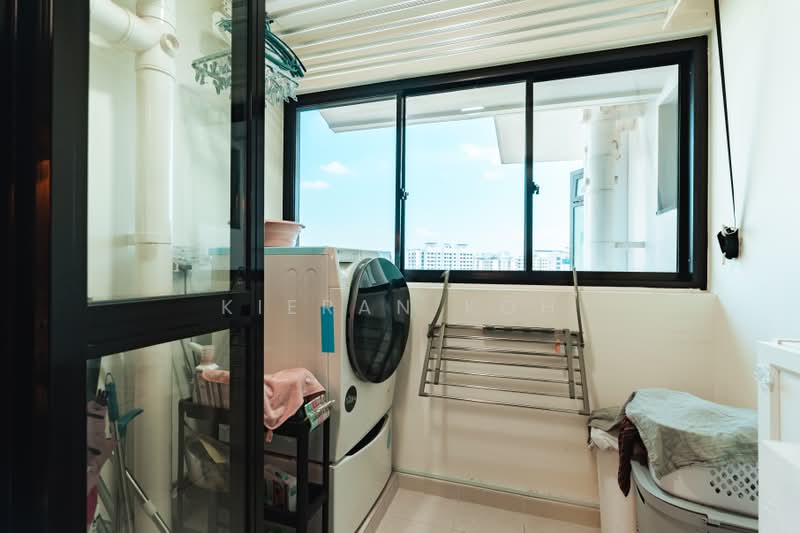 799A Woodlands Drive 60, 799A Woodlands Drive 60, 3 Bedrooms, 1,001 sqft, HDB Flat For Sale, by Kieran Koh, 500229579 - Balcony - PropertyGuru.com.sg