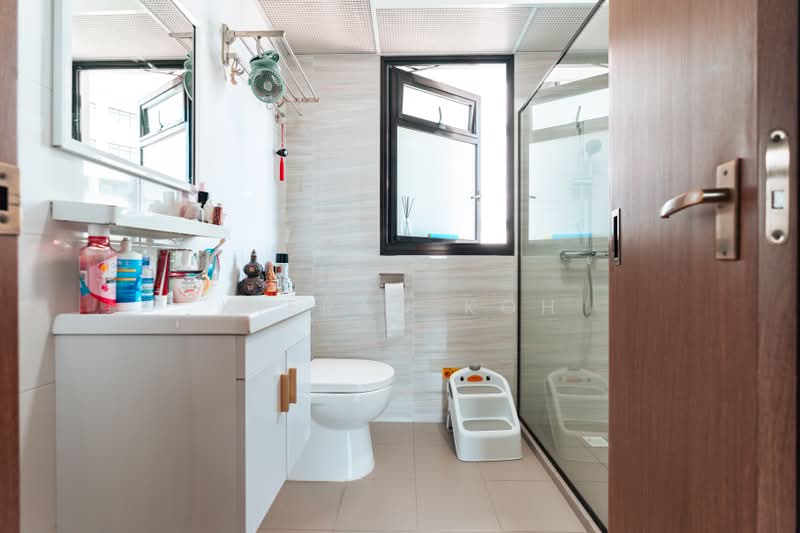 799A Woodlands Drive 60, 799A Woodlands Drive 60, 3 Bedrooms, 1,001 sqft, HDB Flat For Sale, by Kieran Koh, 500229579 - Bathroom - PropertyGuru.com.sg