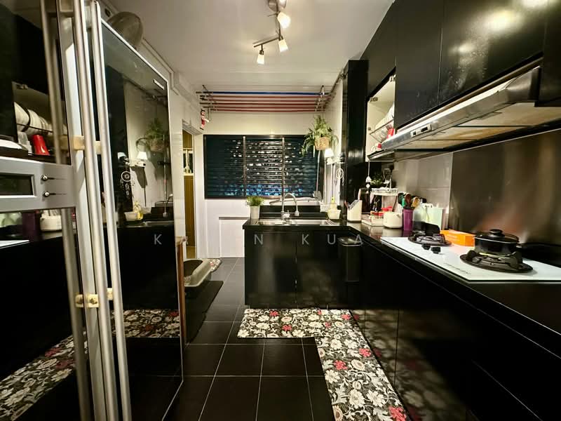 852 Tampines Street 82, 852 Tampines Street 82, 3 Bedrooms, 1,119 sqft, HDB Flat For Sale, by Kavin Kuah, 500229582 - Kitchen - PropertyGuru.com.sg