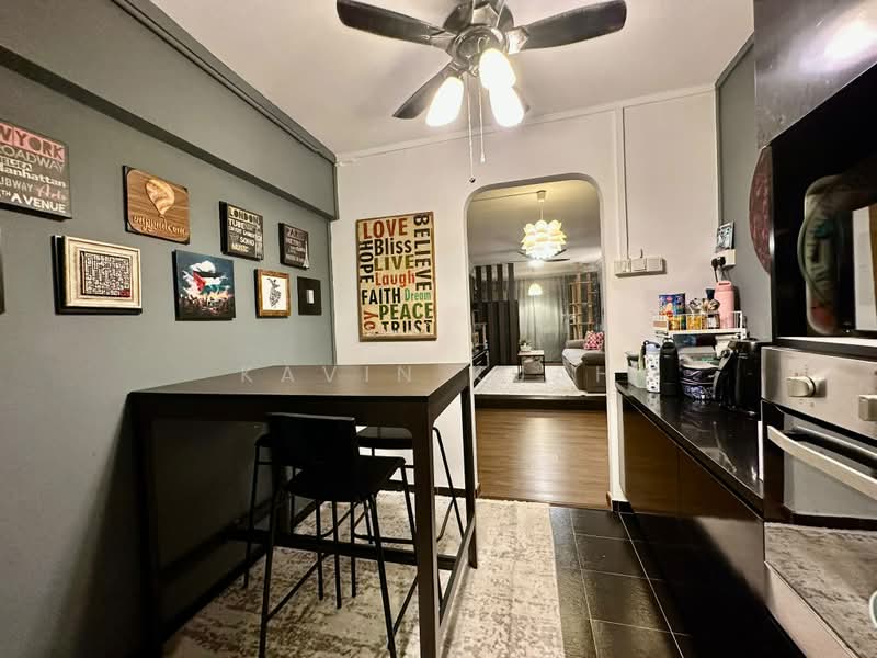 852 Tampines Street 82, 852 Tampines Street 82, 3 Bedrooms, 1,119 sqft, HDB Flat For Sale, by Kavin Kuah, 500229582 - Kitchen - PropertyGuru.com.sg