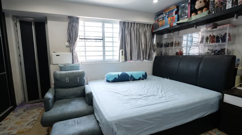 251 Hougang Avenue 3, 251 Hougang Avenue 3, 3 Bedrooms, 1,345 sqft, HDB Flat For Sale, by Steve Voon, 500229591 - Bedroom - PropertyGuru.com.sg