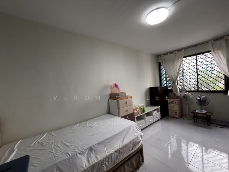 909 Jurong West Street 91, 909 Jurong West Street 91, 4 Bedrooms, 1,313 sqft, HDB Flat For Sale, by Veronica Lee, 500229592 - Bedroom - PropertyGuru.com.sg