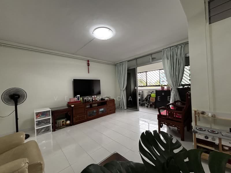 909 Jurong West Street 91, 909 Jurong West Street 91, 4 Bedrooms, 1,313 sqft, HDB Flat For Sale, by Veronica Lee, 500229592 - Living Room - PropertyGuru.com.sg