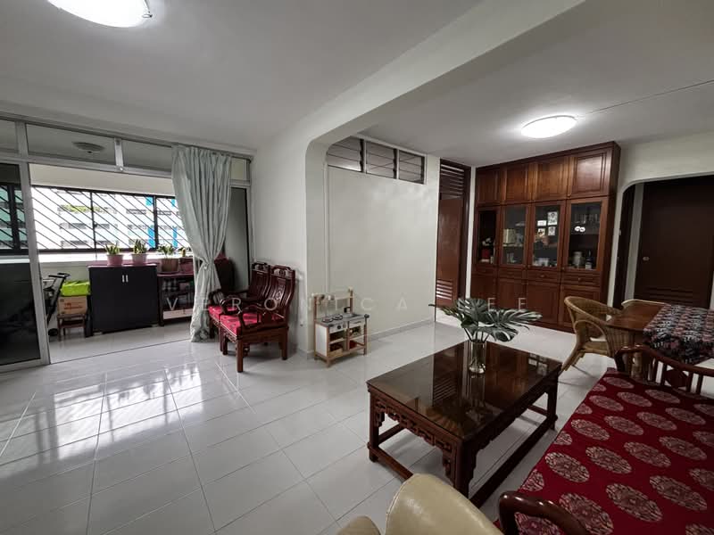 909 Jurong West Street 91, 909 Jurong West Street 91, 4 Bedrooms, 1,313 sqft, HDB Flat For Sale, by Veronica Lee, 500229592 - Living Room - PropertyGuru.com.sg