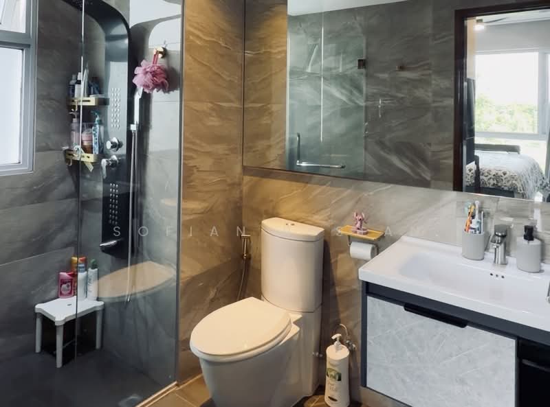Ecopolitan, 138 Punggol Walk, 3 Bedrooms, 893 sqft, Executive Condominium For Sale, by Sofian Roslan, 500229593 - Bathroom - PropertyGuru.com.sg