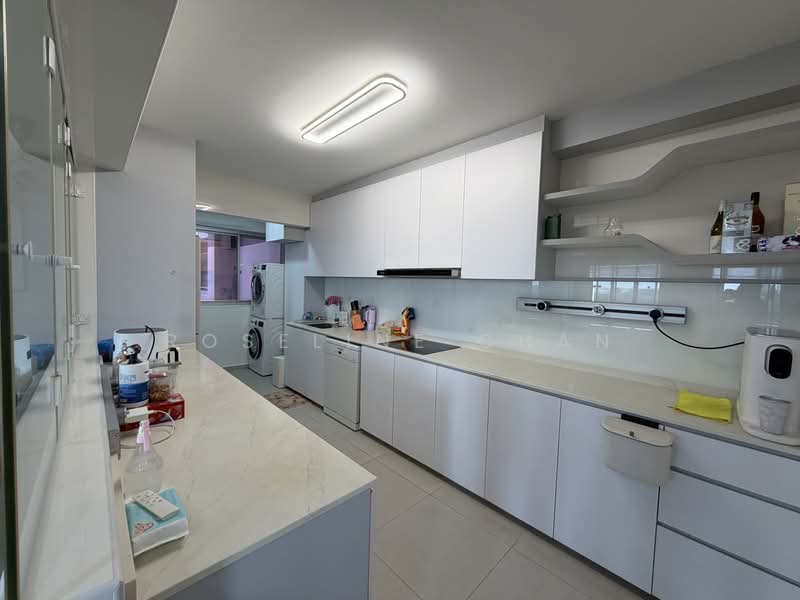 228B Punggol Field, 228B Punggol Field, 3 Bedrooms, 1,249 sqft, HDB Flat For Sale, by Roseline Chan, 500229603 - Kitchen - PropertyGuru.com.sg