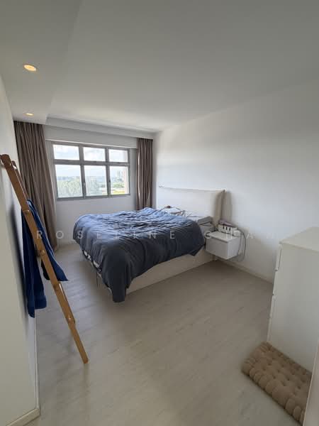 228B Punggol Field, 228B Punggol Field, 3 Bedrooms, 1,249 sqft, HDB Flat For Sale, by Roseline Chan, 500229603 - Master Bedroom - PropertyGuru.com.sg