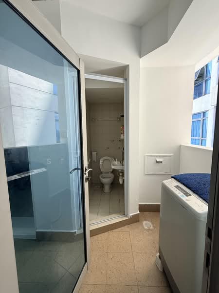 Blue Horizon, 25 West Coast Crescent, 3 Bedrooms, 1,163 sqft, Condominium For Sale, by Steven Lee, 500229609 - Bathroom - PropertyGuru.com.sg