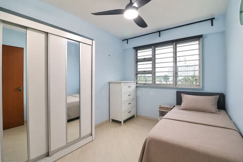 574B Woodlands Glen, 574B Woodlands Drive 16, 3 Bedrooms, 1,001 sqft, HDB Flat For Sale, by Bee 林美玲, 500229614 - Bedroom - PropertyGuru.com.sg