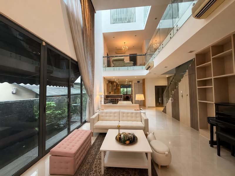 Rare 5,100sqft Corner Terrace | Pool + Lift | Multi-Gen Family Sanctuary, Inggu Road, 5 Bedrooms, 5,100 sqft, Corner Terrace For Sale, by Sharlene Teo, 500229620 - Living Room - PropertyGuru.com.sg