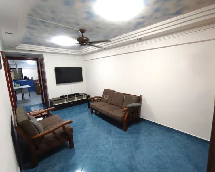 Hougang Street 11, Hougang St 11, 2 Bedrooms, 721 sqft, HDB Flat For Sale, by Midco Tee, 500229634 - Living Room - PropertyGuru.com.sg
