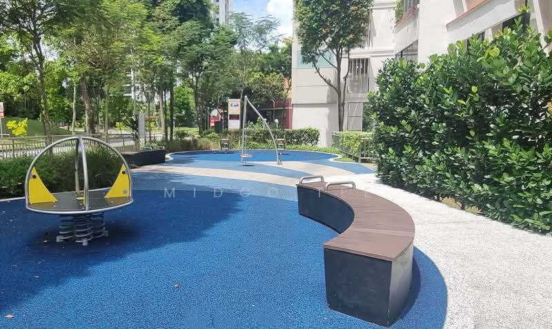 Hougang Street 11, Hougang St 11, 2 Bedrooms, 721 sqft, HDB Flat For Sale, by Midco Tee, 500229634 - Exterior - PropertyGuru.com.sg