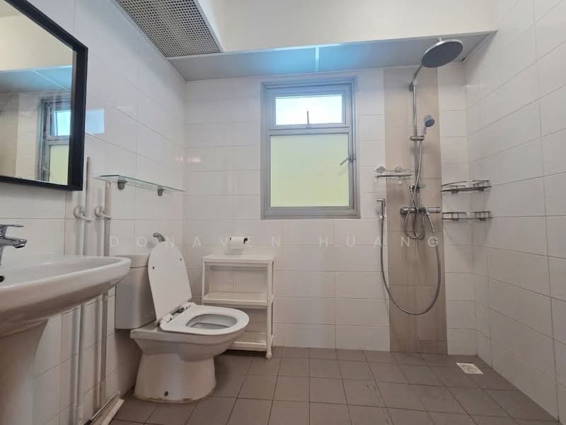 115B Canberra Walk, 115B Canberra Walk, 3 Bedrooms, 1,001 sqft, HDB Flat For Sale, by Donaven Huang, 500229635 - Master Bathroom - PropertyGuru.com.sg
