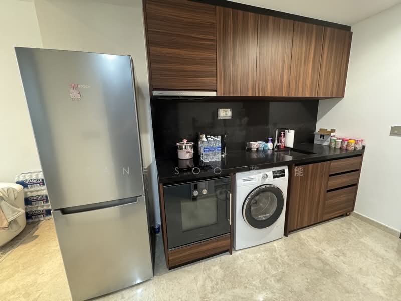Pullman Residences, 18 Dunearn Road, 1 Bedroom, 463 sqft, Condominium For Sale, by Zane Soo 苏昱能, 500229637 - Kitchen - PropertyGuru.com.sg