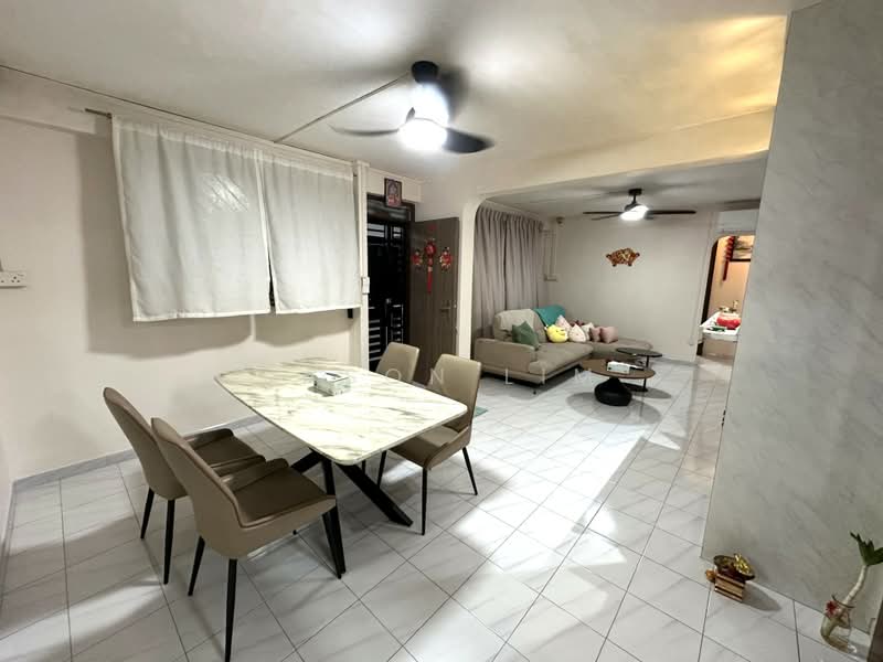 350 Yishun Avenue 11, 350 Yishun Avenue 11, 3 Bedrooms, 1,163 sqft, HDB Flat For Sale, by Jason Lim, 500229651 - Living Room - PropertyGuru.com.sg