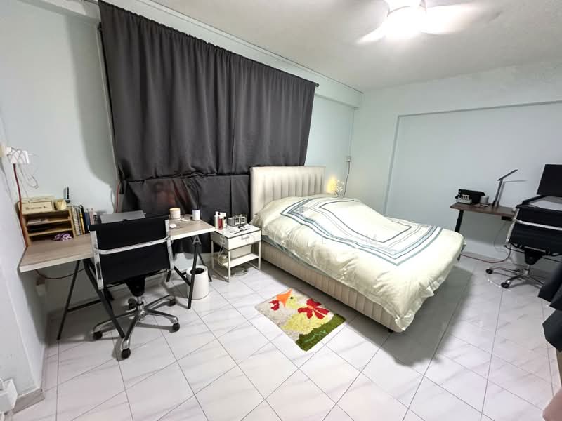 350 Yishun Avenue 11, 350 Yishun Avenue 11, 3 Bedrooms, 1,163 sqft, HDB Flat For Sale, by Jason Lim, 500229651 - Bedroom - PropertyGuru.com.sg