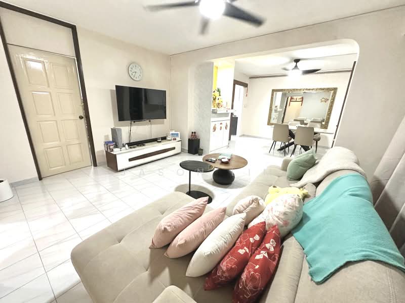 350 Yishun Avenue 11, 350 Yishun Avenue 11, 3 Bedrooms, 1,163 sqft, HDB Flat For Sale, by Jason Lim, 500229651 - Living Room - PropertyGuru.com.sg