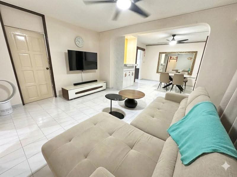 350 Yishun Avenue 11, 350 Yishun Avenue 11, Sembawang / Yishun, 3 Bedrooms, 1,163 sqft, HDB Flat For Sale, by Jason Lim, 500229651 - Living Room - PropertyGuru.com.sg