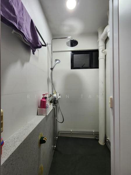 64 Kallang Bahru, 64 Kallang Bahru, Balestier / Toa Payoh, 2 Bedrooms, 699 sqft, HDB Flat For Sale, by Ricson Tan, 500229664 - Bathroom - PropertyGuru.com.sg