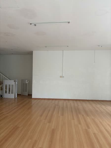 Jalan Masjid Kingston Terrace Kembanga, 8B Jalan Masjid, Eunos / Geylang / Paya Lebar, 2,594 sqft, Other Retail For Rent, by Darryl Ng, 500229679 - Interior - CommercialGuru.com.sg