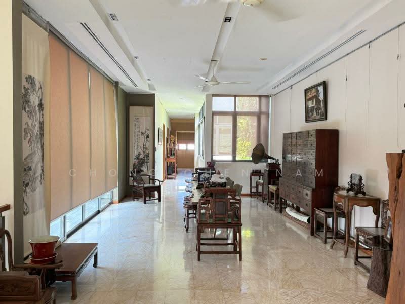 DUNBAR/FRANKEL DESIGNER HOUSE. 1KM TAONAN SCH. BRIGHT & AIRY, FRANKEL, DUNBAR WALK, COLDSTREAM, ROSEBURN, GREENFIELD, 6 Bedrooms, 5,900 sqft, Semi-Detached House For Sale, by Chong Chen Nam, 500229683 - Interior - PropertyGuru.com.sg
