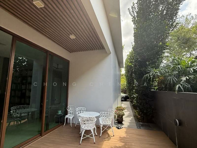 DUNBAR/FRANKEL DESIGNER HOUSE. 1KM TAONAN SCH. BRIGHT & AIRY, FRANKEL, DUNBAR WALK, COLDSTREAM, ROSEBURN, GREENFIELD, 6 Bedrooms, 5,900 sqft, Semi-Detached House For Sale, by Chong Chen Nam, 500229683 - Exterior - PropertyGuru.com.sg