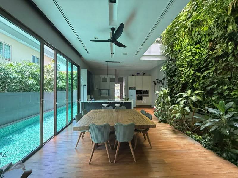 DUNBAR/FRANKEL DESIGNER HOUSE. 1KM TAONAN SCH. BRIGHT & AIRY, FRANKEL, DUNBAR WALK, COLDSTREAM, ROSEBURN, GREENFIELD, 6 Bedrooms, 5,900 sqft, Semi-Detached House For Sale, by Chong Chen Nam, 500229683 - Dining Room - PropertyGuru.com.sg