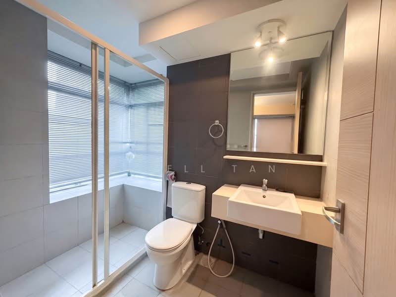 138B Lorong 1A Toa Payoh, 138B Lorong 1A Toa Payoh, 3 Bedrooms, 1,216 sqft, HDB Flat For Sale, by Novell Tan, 500229691 - Bathroom - PropertyGuru.com.sg