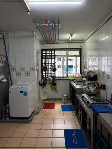 132 Choa Chu Kang Avenue 1, 132 Choa Chu Kang Avenue 1, 3 Bedrooms, 1,119 sqft, HDB Flat For Sale, by Sham Misbah, 500229696 - Kitchen - PropertyGuru.com.sg
