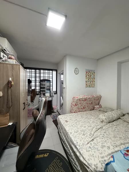 132 Choa Chu Kang Avenue 1, 132 Choa Chu Kang Avenue 1, 3 Bedrooms, 1,119 sqft, HDB Flat For Sale, by Sham Misbah, 500229696 - Bedroom - PropertyGuru.com.sg
