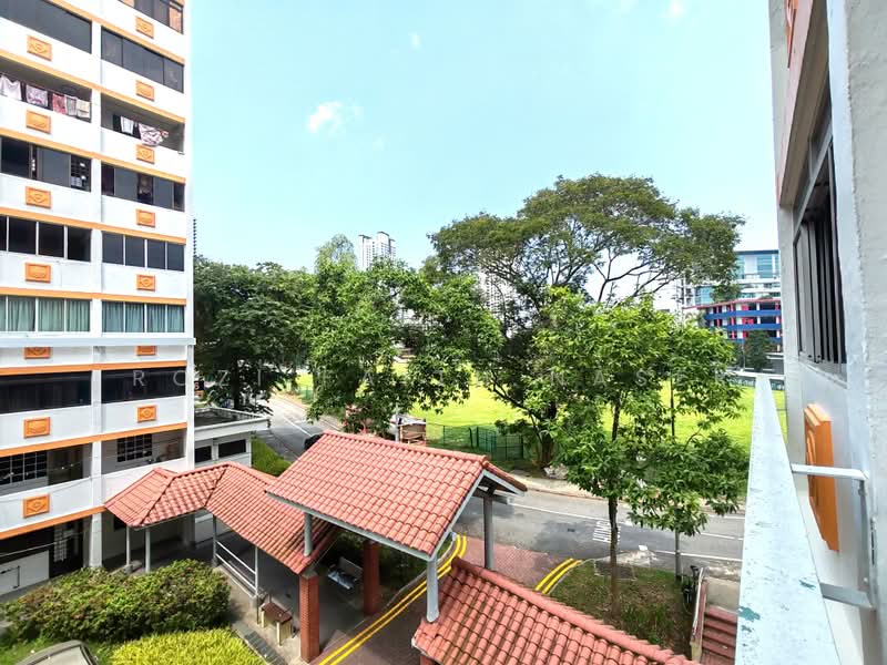 87 Commonwealth Close, 87 Commonwealth Close, 2 Bedrooms, 743 sqft, HDB Flat For Sale, by Rozi Faith Naser, 500229701 - Exterior - PropertyGuru.com.sg