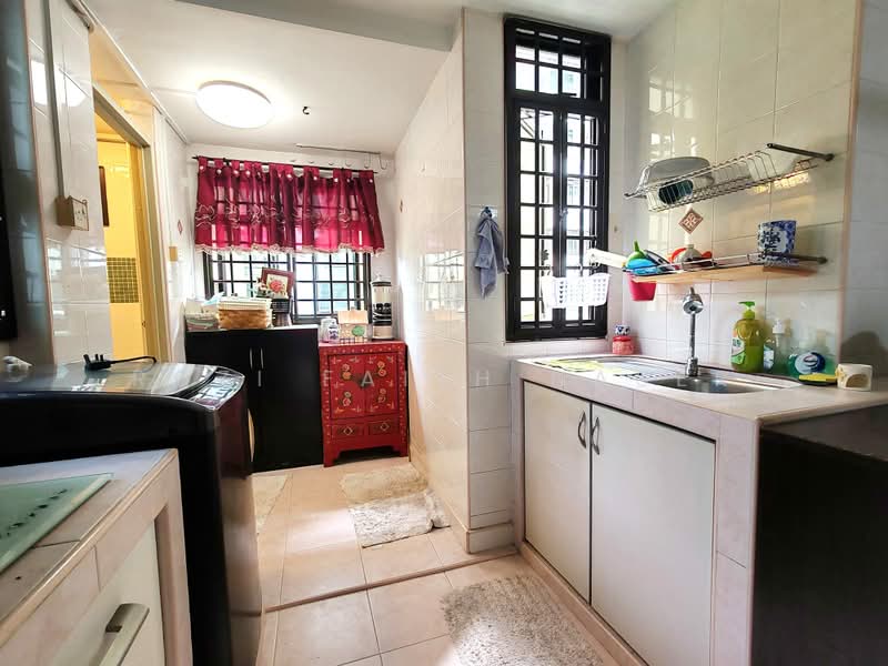 87 Commonwealth Close, 87 Commonwealth Close, 2 Bedrooms, 743 sqft, HDB Flat For Sale, by Rozi Faith Naser, 500229701 - Kitchen - PropertyGuru.com.sg