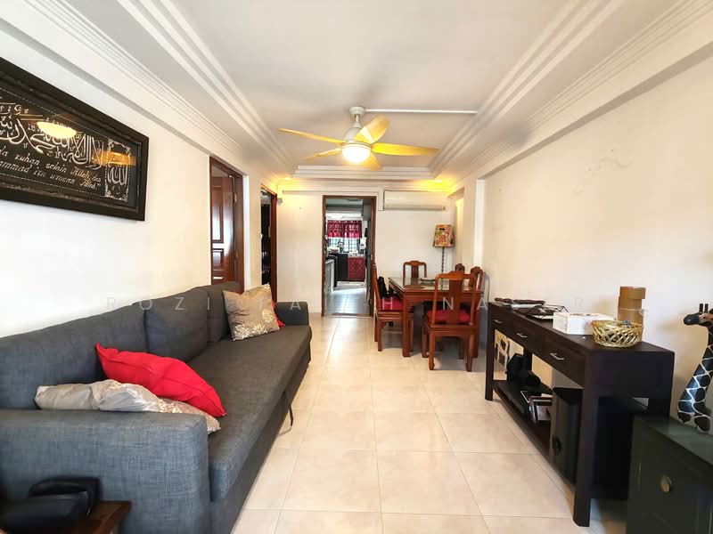 87 Commonwealth Close, 87 Commonwealth Close, 2 Bedrooms, 743 sqft, HDB Flat For Sale, by Rozi Faith Naser, 500229701 - Living Room - PropertyGuru.com.sg
