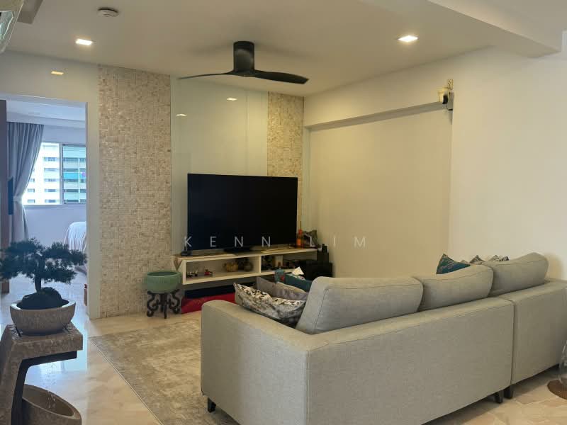 862 Tampines Street 83, 862 Tampines Street 83, 3 Bedrooms, 1,119 sqft, HDB Flat For Sale, by Kenn Lim, 500229719 - Living Room - PropertyGuru.com.sg