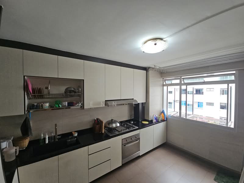 862 Tampines Street 83, 862 Tampines Street 83, 3 Bedrooms, 1,119 sqft, HDB Flat For Sale, by Kenn Lim, 500229719 - Kitchen - PropertyGuru.com.sg