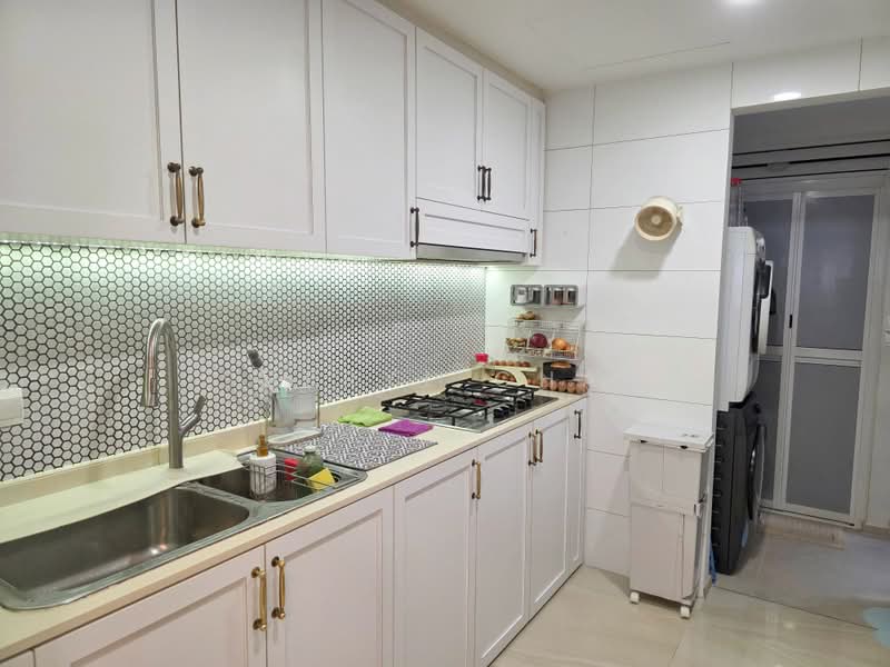 The Vales, 83 Anchorvale Crescent, 5 Bedrooms, 1,593 sqft, Condominium For Sale, by Sheryl Chan, 500229737 - Kitchen - PropertyGuru.com.sg